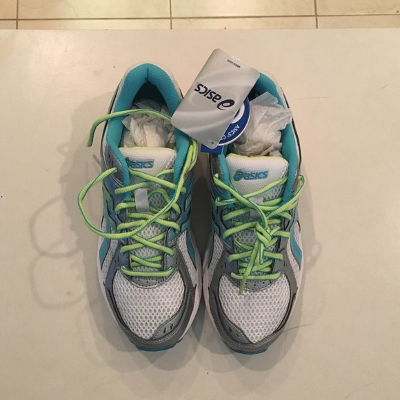 ASICS - Picture 2 of 2